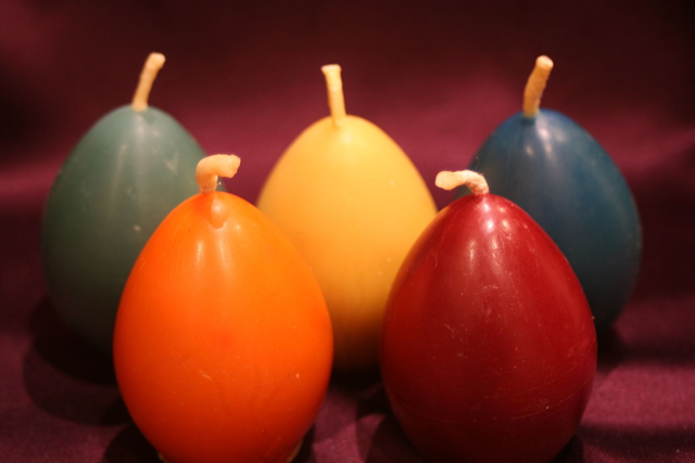 Egg candle