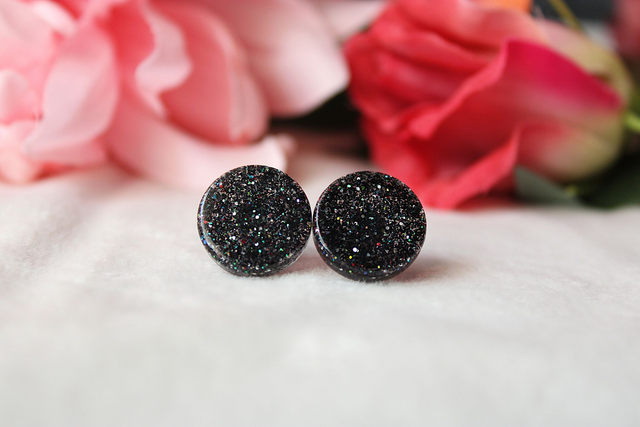 Ohrstecker rund schwarz glitzer 