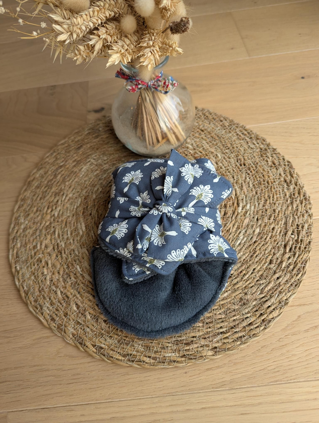 Bouillotte avec sangles