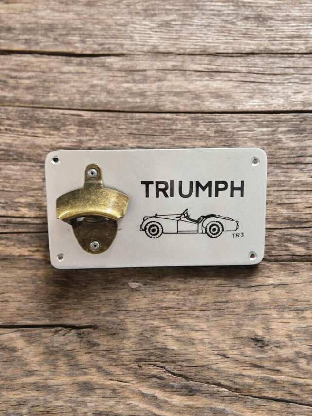 Décapsuleur mural Triumph 