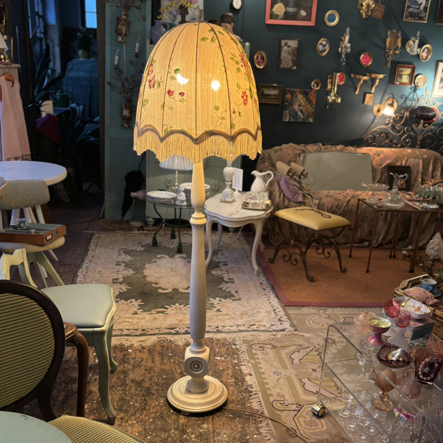 Stehleuchte weiss Holz 2-flammig 