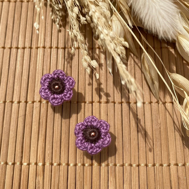 Puces d’oreilles Fleurettes ~ Violet / Marron