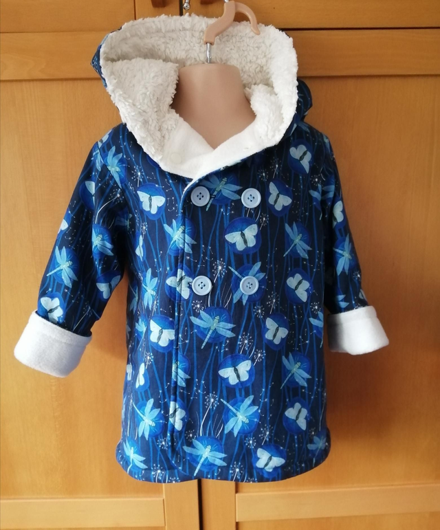 Coat - 18 mth (86 cm).   Dancing insects