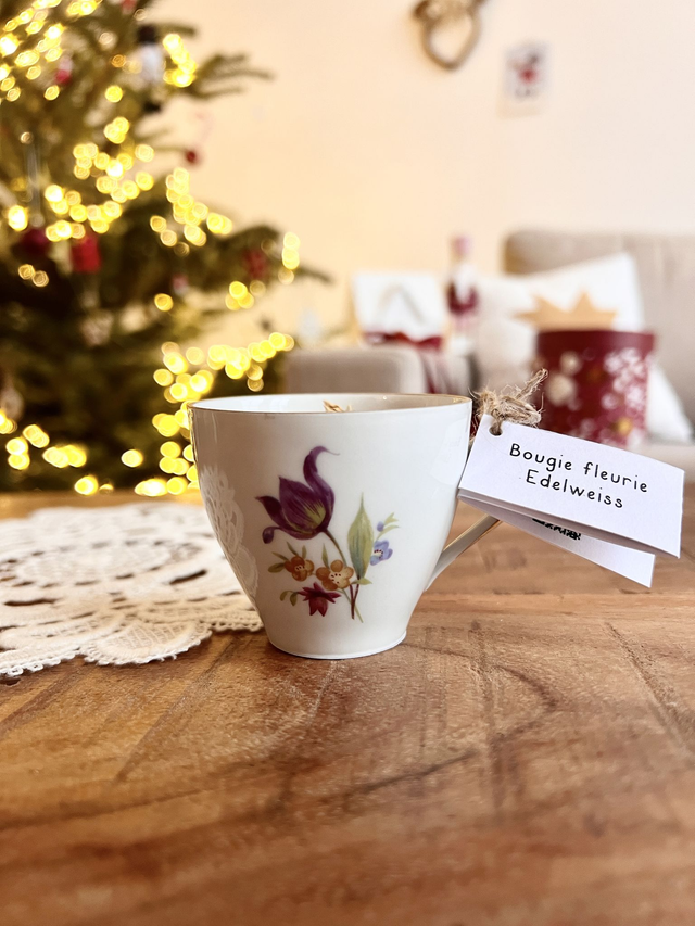 đ Bougie Edelweiss - tasse Ă cafĂ© "bouquet de tulipes"
