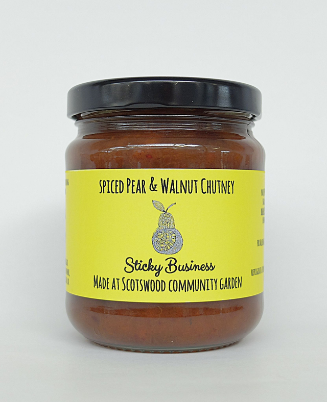 Spiced Pear &amp; Walnut Chutney 