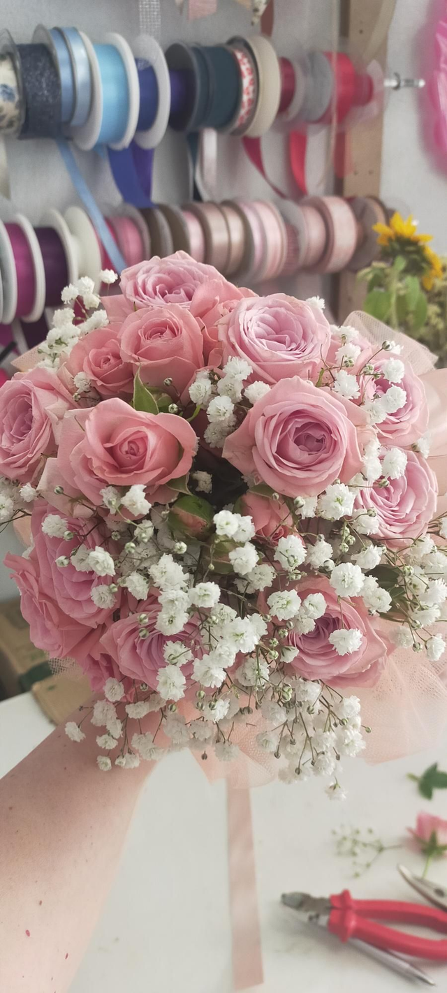 Bouquet 10 rose rosa 50cm +gypsophilla 