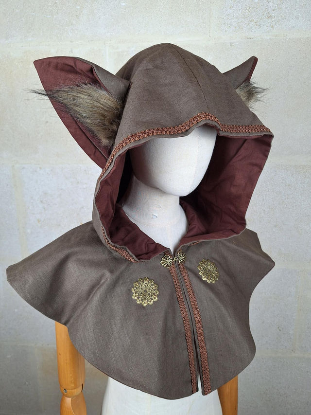 Capuchon à oreilles en lin Marron