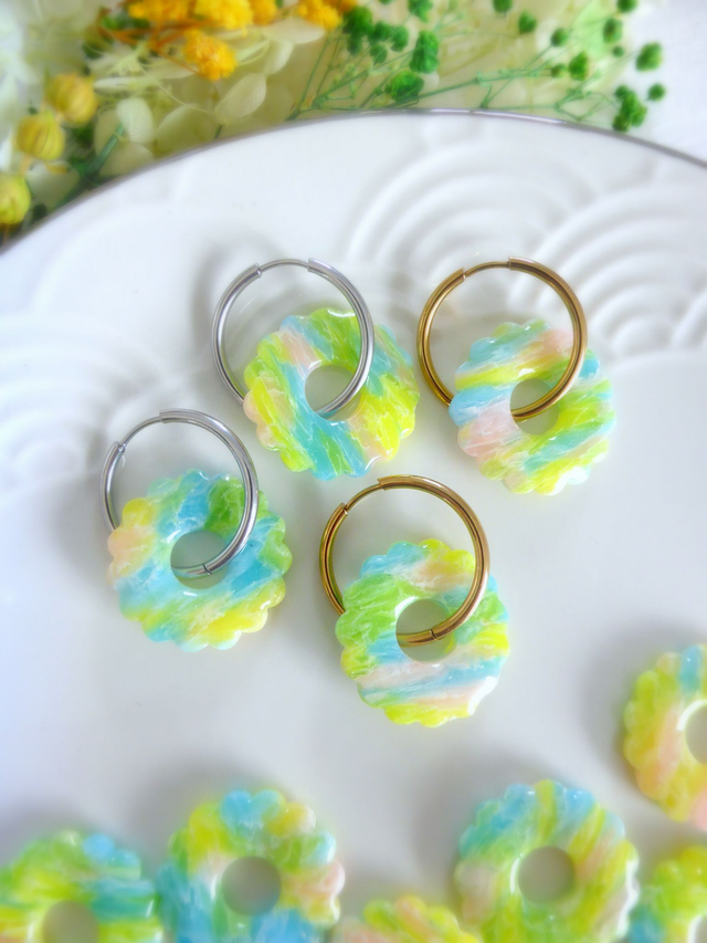 Perles couronnes multicolores - Mix & Boucles
