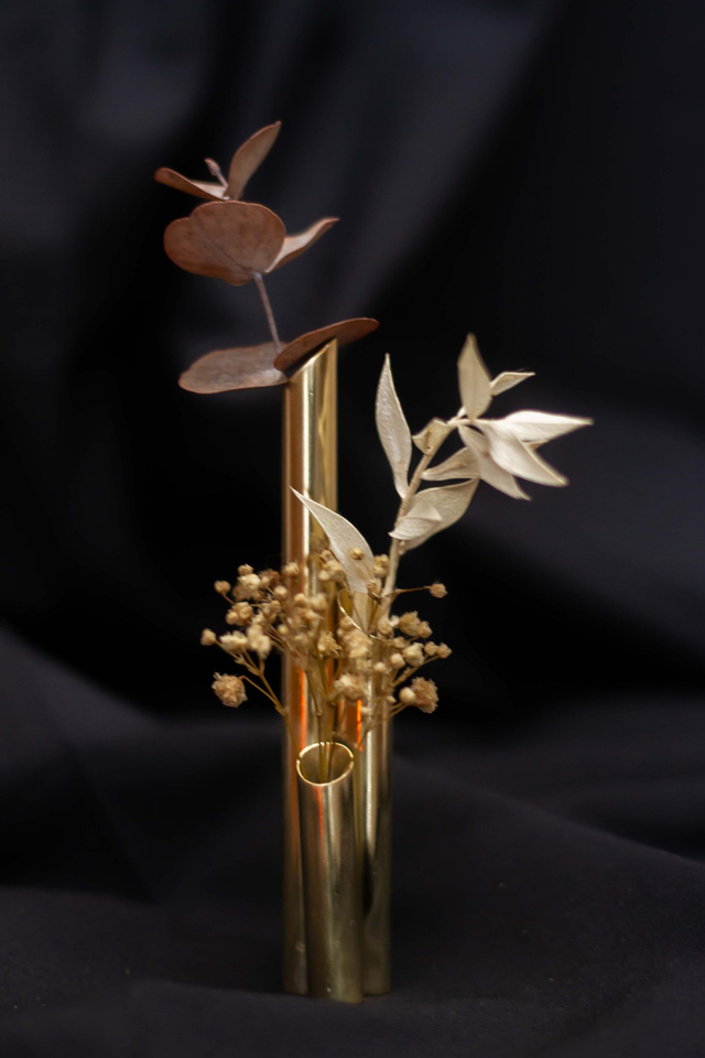 z.Triple Vase en Laiton