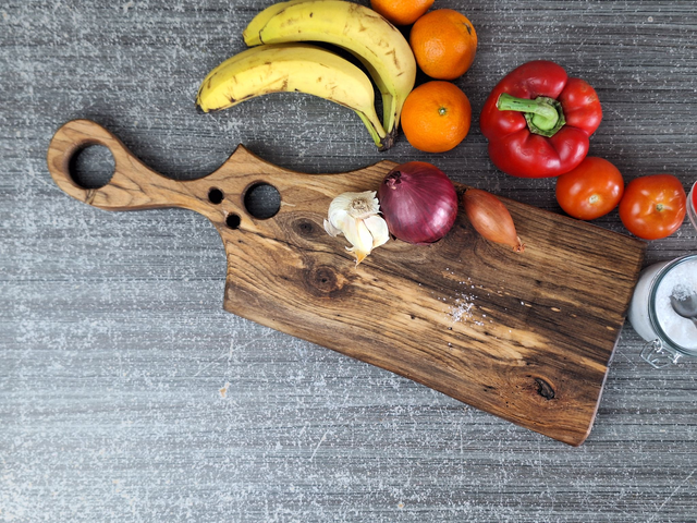 PLANCHE À DÉCOUPER N°91