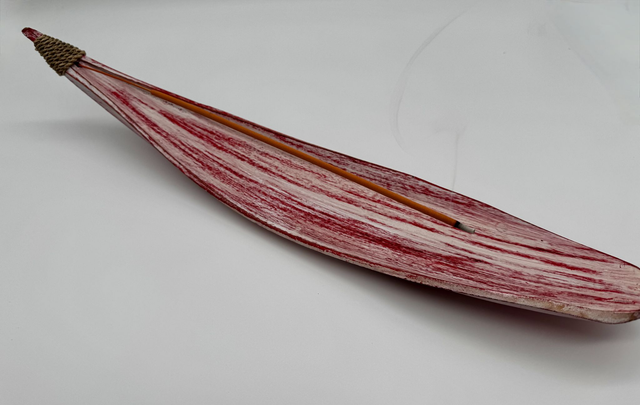 Halter für Räucherstäbchen Farbe rot /weiß