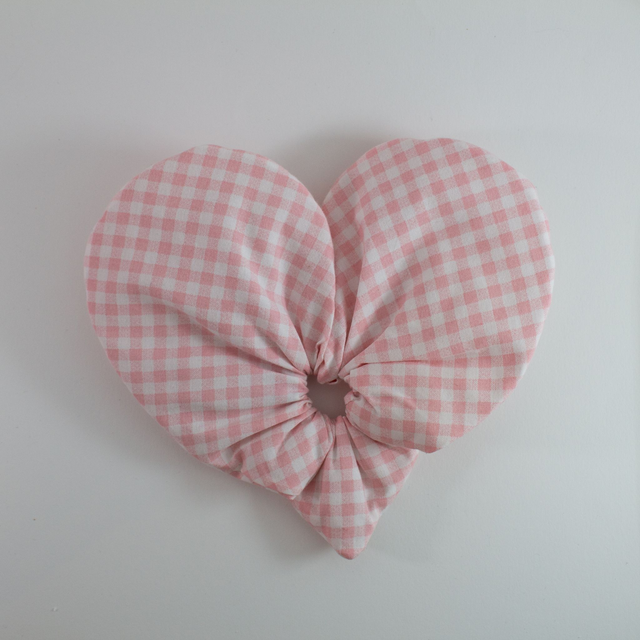  Scrunchy cœur XXL – Motif vichy rose