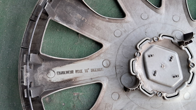 Enjoliveur Renault Trafic 3 modèle Ingenius 16" Occasion