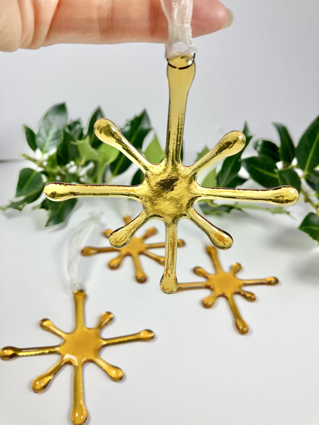 Gold star Christmas decoration 