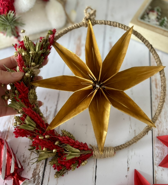 Couronne de fleurs séchées & origami - Étoilée