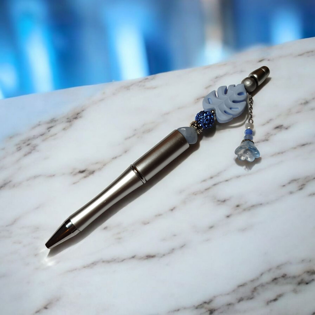 Stylo perles bleu saphir argenté