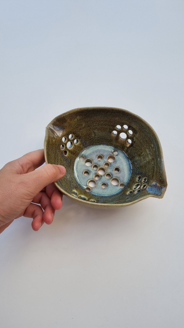 Berry Bowl in Green