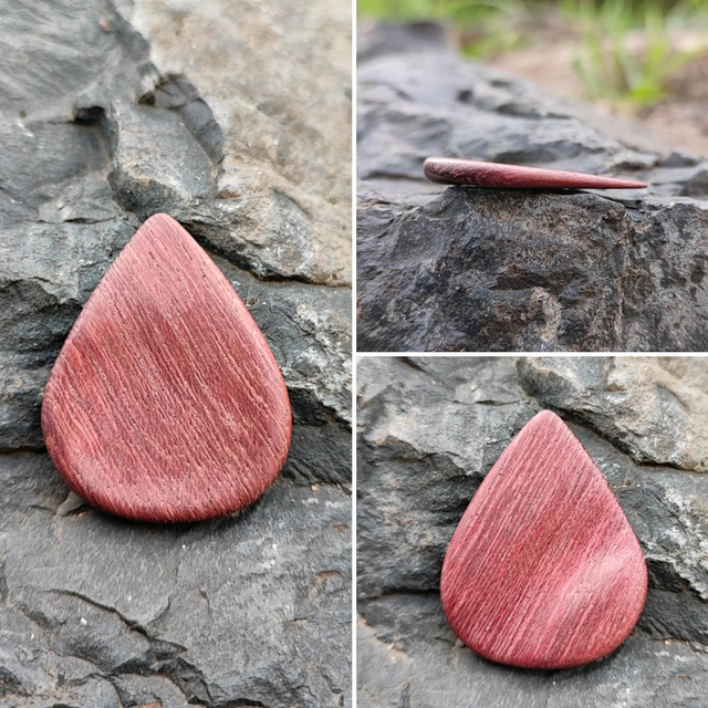 Médiator en Bois d'Amarante 