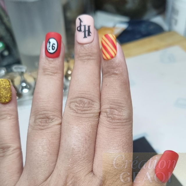 Harry Académie little carré S créer sur commande délai de 7jours ouvrable