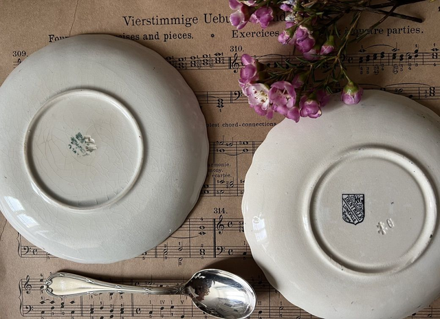 DENTELLE - Les grandes Tasses à café & sous-tasses de la manufacture Royale de Lunéville - Terre de Fer