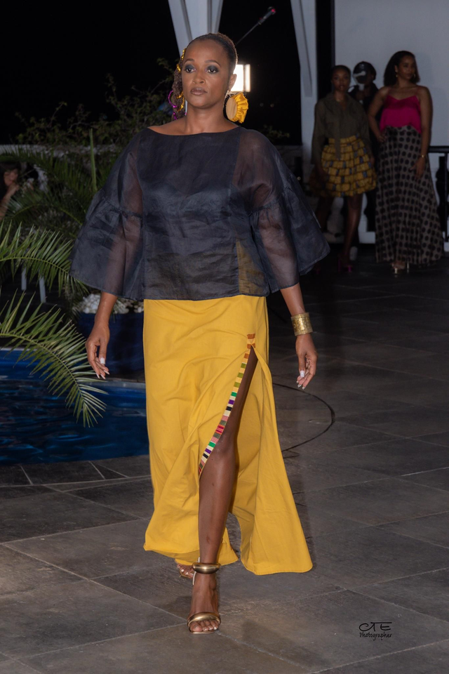 VENDUE! Jupe longue trapèze popeline de coton et wax