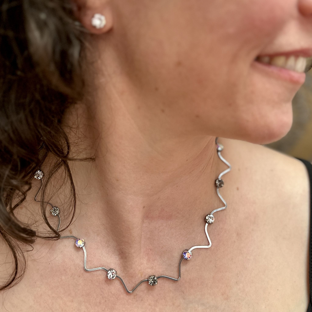 Collier WELLE Crystalmix, Grau