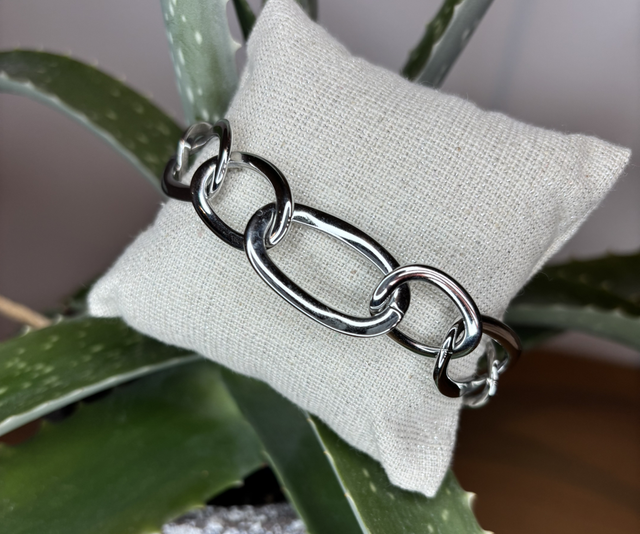 Bracelet avec jeu de mailles