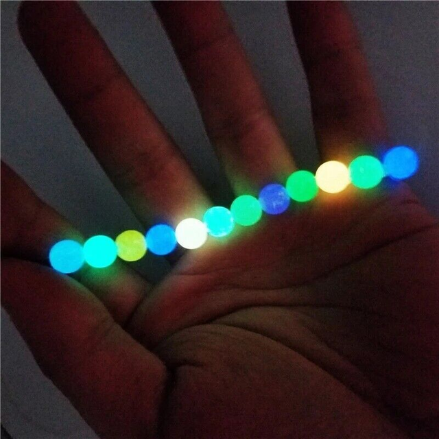 UV Bracelet making (many colours, letters, threads) per child 