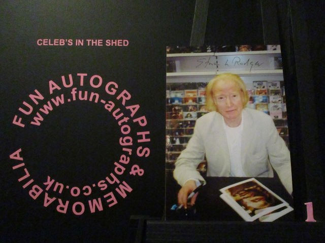 Struan Rodger Authentic Autographed 6x4 Our Facing Photograph (1)