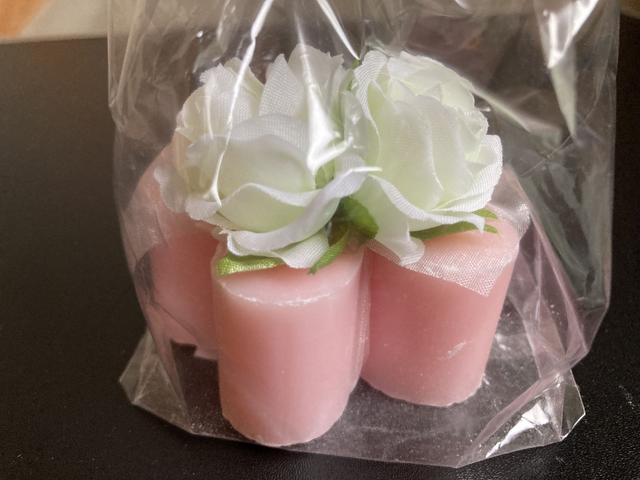 Schafmilchseife rosa in Blütenform