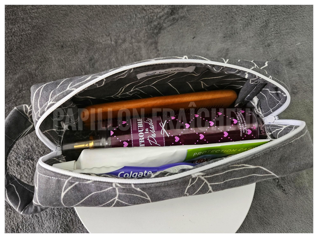 Trousse de toilette 03