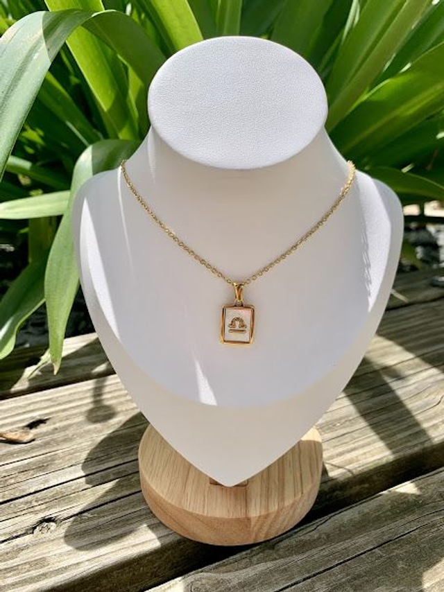 Collier Zodiaque Balance en Nacre