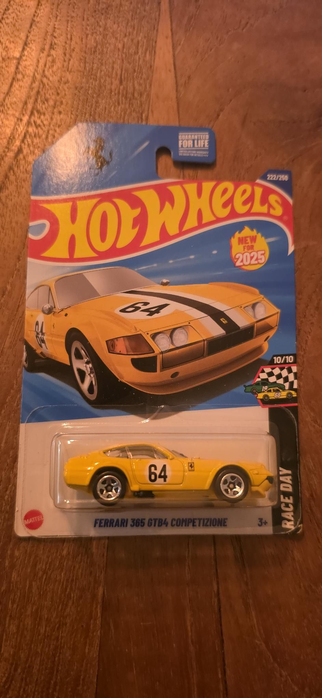 Ferrari 365 gtb4 competizione