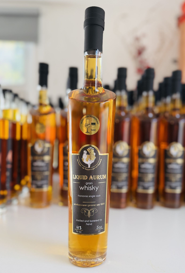 Liquid Aurum Single Cask Grain Whisky 43% vol. 500ml