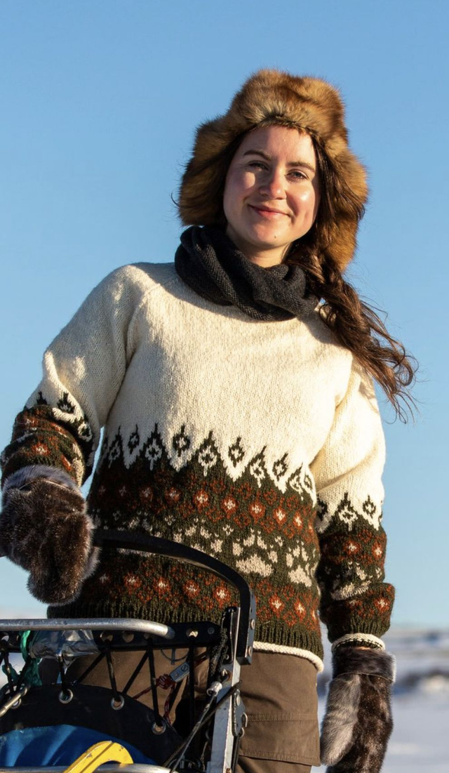 Suaq - Col 04 (White Hillesvåg Luna and Vidde) - Wool & Pattern - Linka Neumann