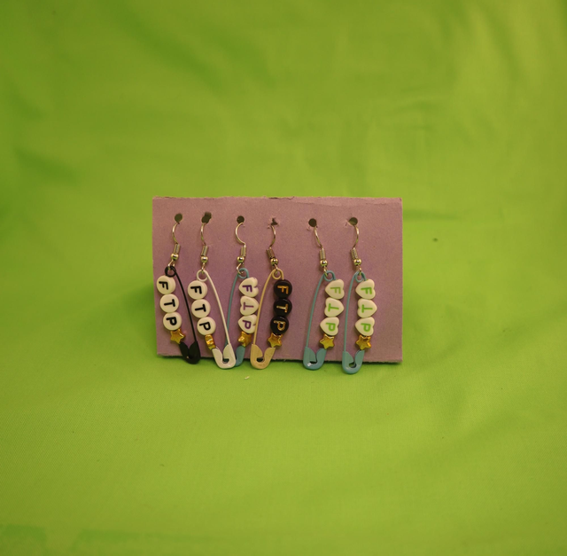 Boucles d'oreilles "ftp" 