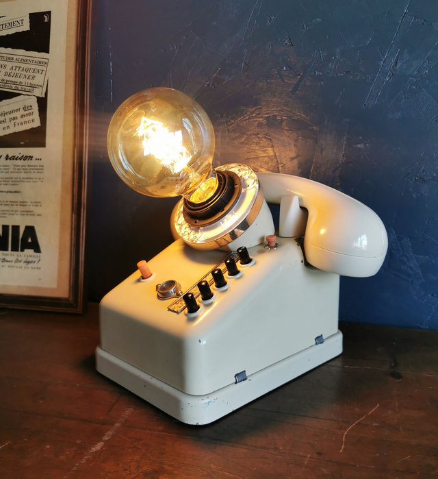 Lampe industrielle vintage métal bakélite standard téléphonique "Telic années 50-60"