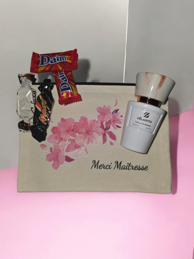 Trousse Parfumée et Gourmade " Merci Maitresse 3 "   