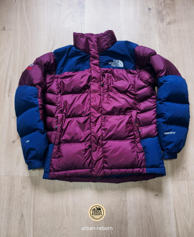 Doudoune The North Face Summit Series 700 bordeaux et bleu marine – Taille M