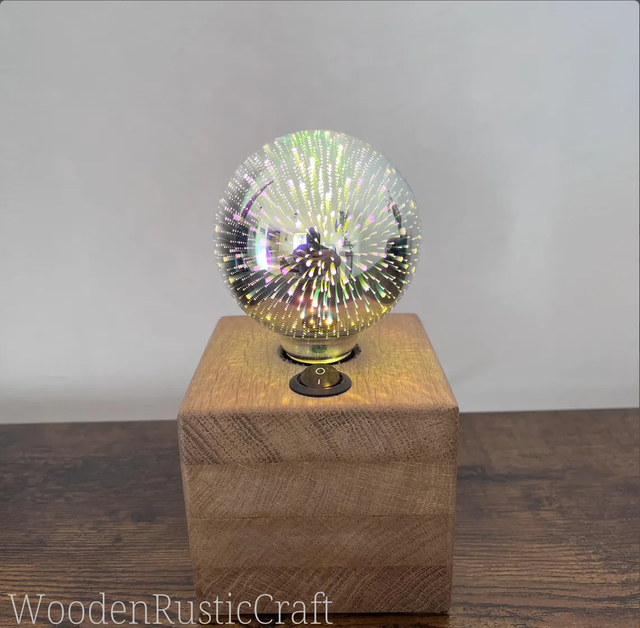 Small Oak Cube Lamp with Decorative Bulb