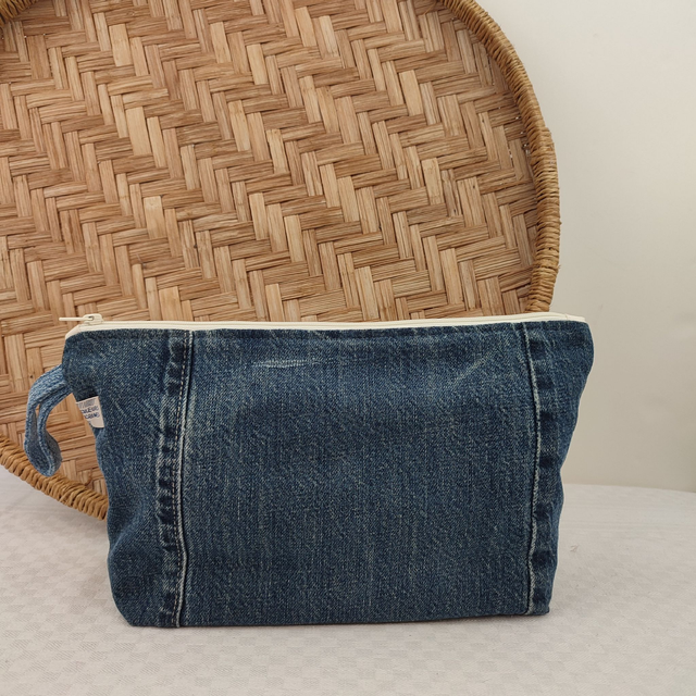 Pochette en jeans de récup'