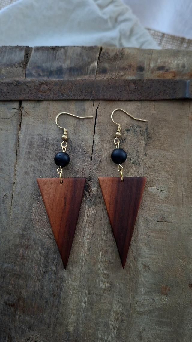 Holzohrringe mit wärmender Holzkraft 