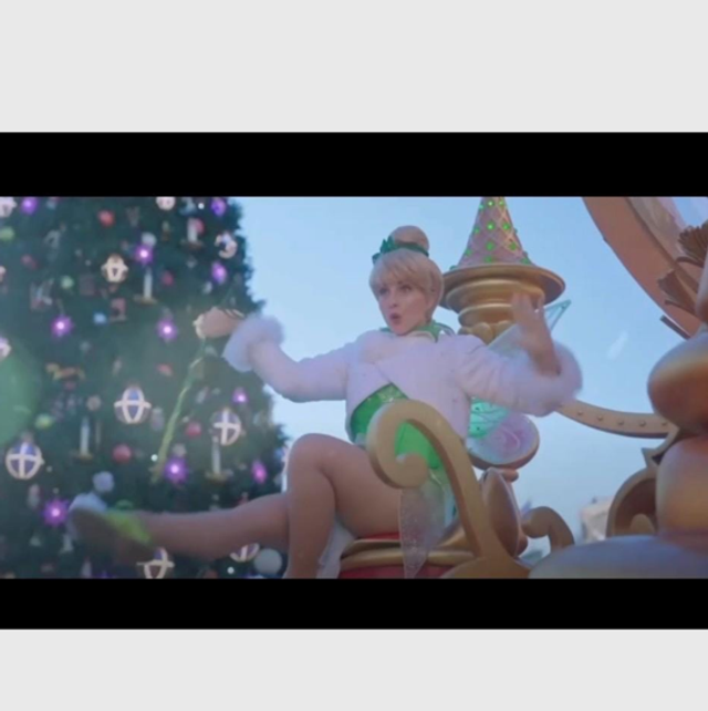 Disneyland Paris Christmas surprise reveal video