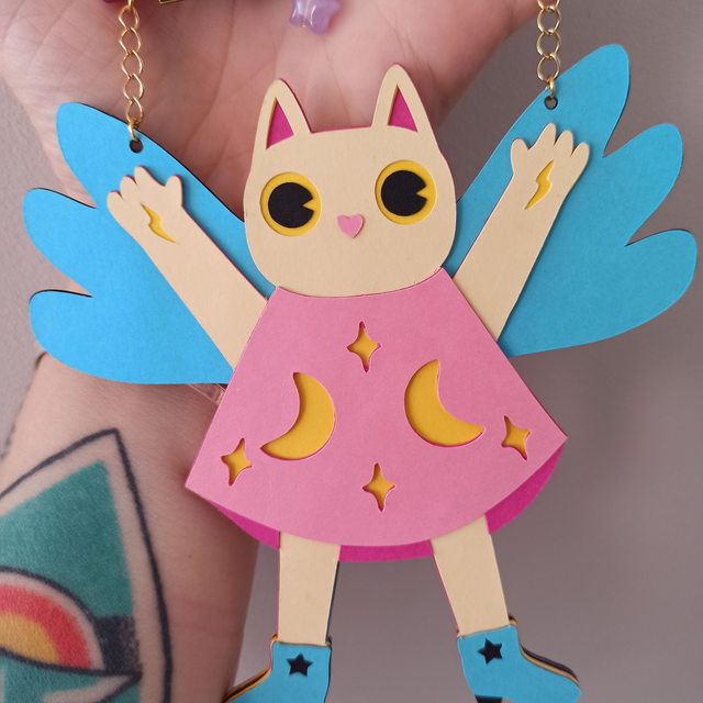 Suspension Chat Toyant
