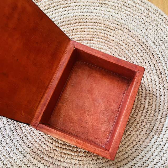 Boîte en cuir "Abeba"