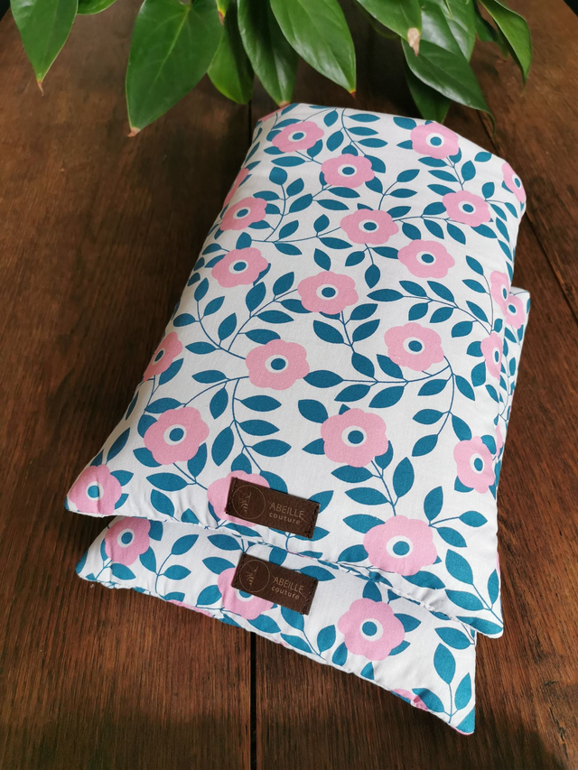  🌸 Pochette à livre - Champ de roses 