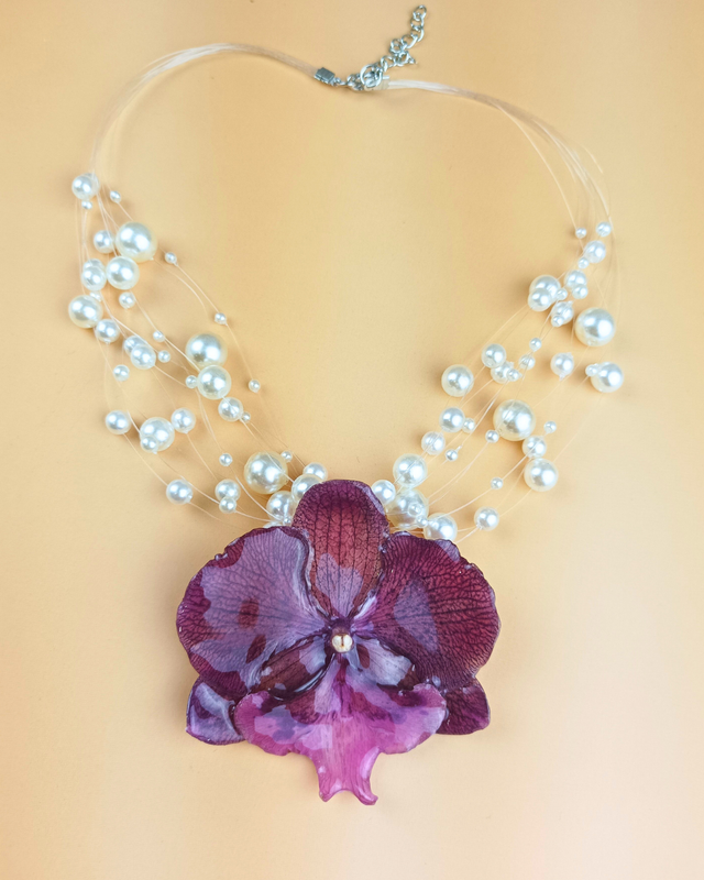 Collier orchidée