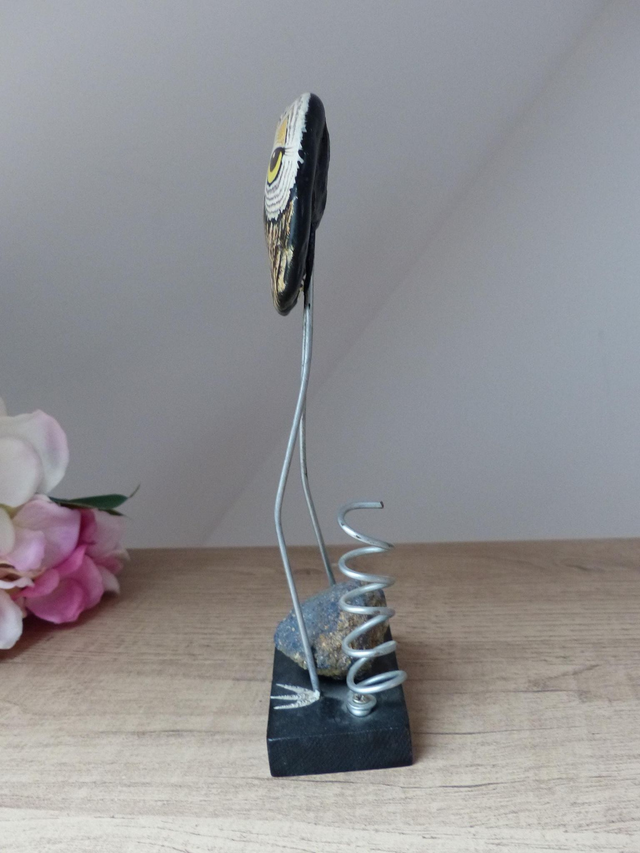 Porte stylo chouette galet peint à la main, porte stylo décoration bureau, porte stylo en pierre artisanat, oeuvre d'art sur galet, rentrée