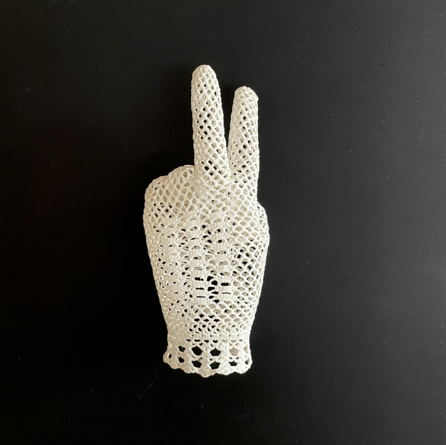 Emoticon Victoire blanc✌️