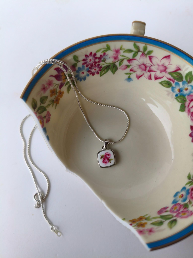 Pendentif carré - porcelaine tchécoslovaque - Pirkenhammer no.2